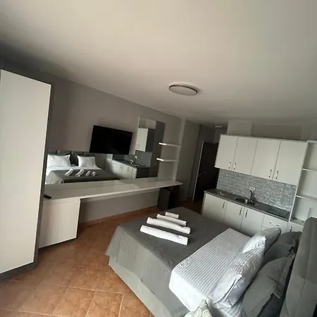 Apartmán Raci Shëngjin