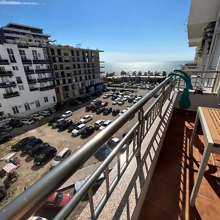 Raci Apartment *