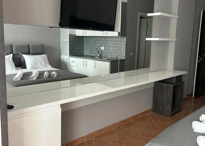 Raci Апартаменты Шенджин